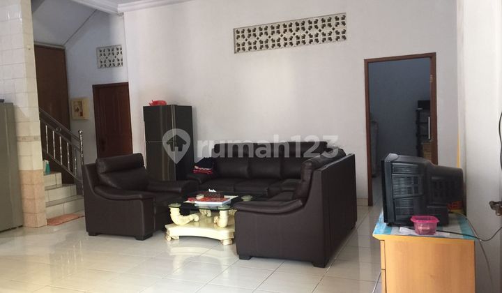 Jual Segera Rumah Kost 41/2 Lantai 12x21 Hadap Timur ada 33 KT di Kartini, Jakarta Pusat Jual Segera Rumah Kost 41/2 Lantai 12x21 Hadap Timur ada 33 KT di Kartini, Jakarta Pusat