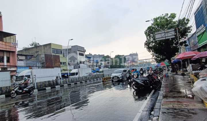 For Rent: 2-Story Ready-to-Occupy Shop House, 5X15, Strategic West-Facing Location in Matraman, East Jakarta For Rent: 2-Story Ready-to-Occupy Shop House, 5X15, Strategic West-Facing Location in Matraman, East Jakarta