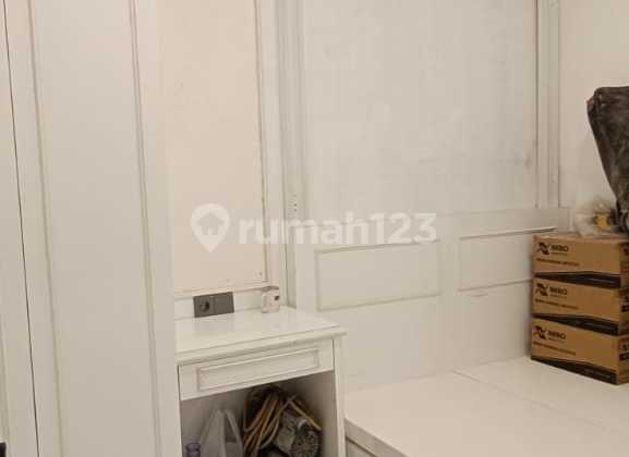 Sell New 2-Storey House 5x10 Fully Furnished Strategically Facing West in Sunter, North Jakarta