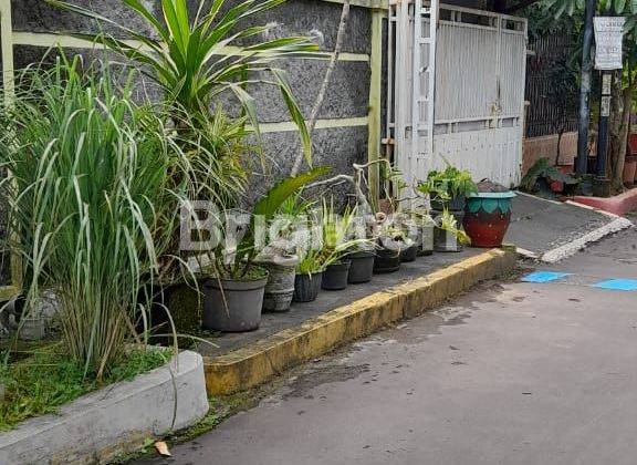 Rumah Dekat RSUD Saiful Anwar Malang 2