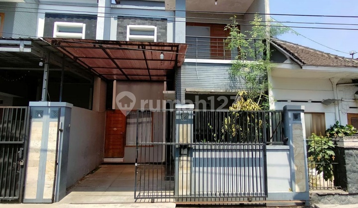 Tourist House Near Paragon Mall, 2 Floors - Mangkubumen, Solo 1