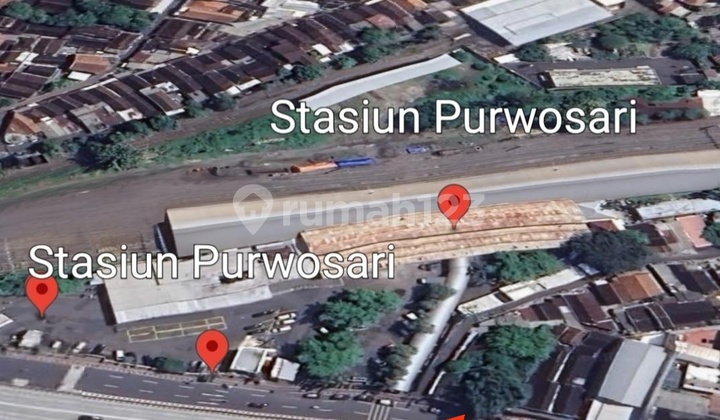 Land Slamet Riyadi Solo, right next to Purwosari Station.