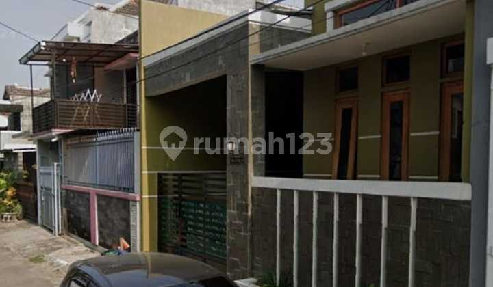 Ready-to-Use Minimalist Family Home Fajar Indah Solo