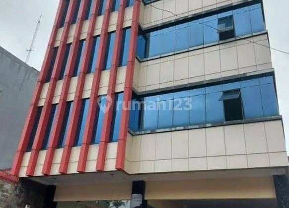 Di Jual Gedung di menteng Lokasi Strategis & Nyaman 1