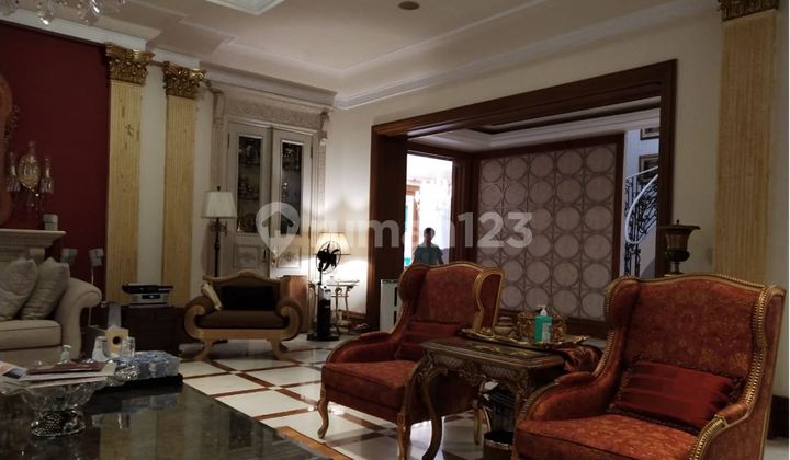 Quick Sale Luxury Elegant House in Menteng 2