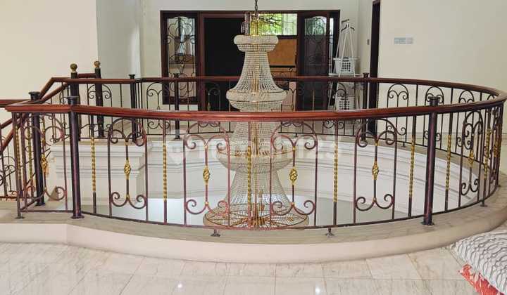 Beautiful Darmo Hill House, Ready to Live In, Prime Location, Full Marble, Freehold Certificate 2