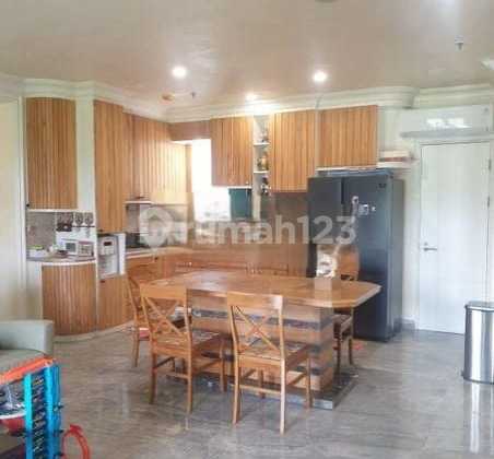Apartemen Mewah Graha Famili Tower ARION, 3BR, View Golf, Selatan 2