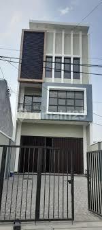 For Rent, Newly Built Shop House, 217 sqm Land, Wiyung Main Road, Commercial Area, Twin Street. 1