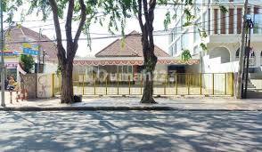 Rumah Usaha Raya Darmo, suitable for Bank, Cafe, Office, Land Area 818 m2 2