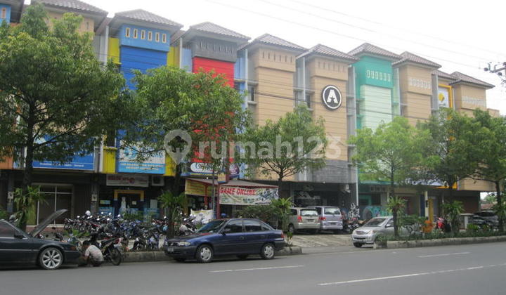 3-Storey Shop House in Manahan Business Center