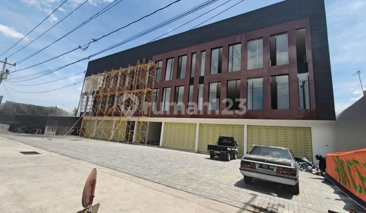 Ruko Bangunan Baru 3 Lantai Area Laweyan Solo Ruko Bangunan Baru 3 Lantai Area Laweyan Solo