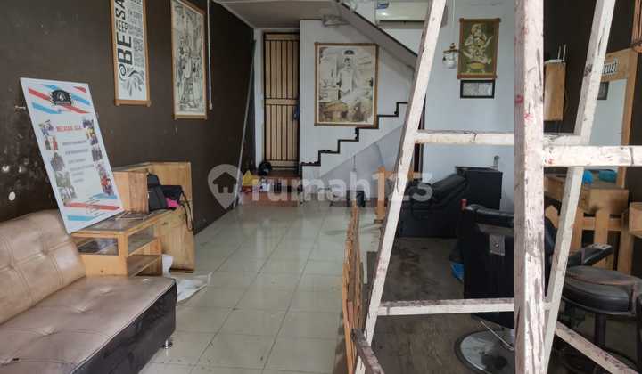 Price Drop!!! 2-Story Shop-House Building for Sale in Mojolaban 2