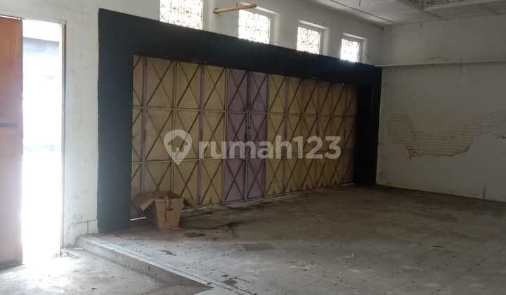 Disewakan Tempat Usaha Strategis di Area Laweyan Disewakan Tempat Usaha Strategis di Area Laweyan