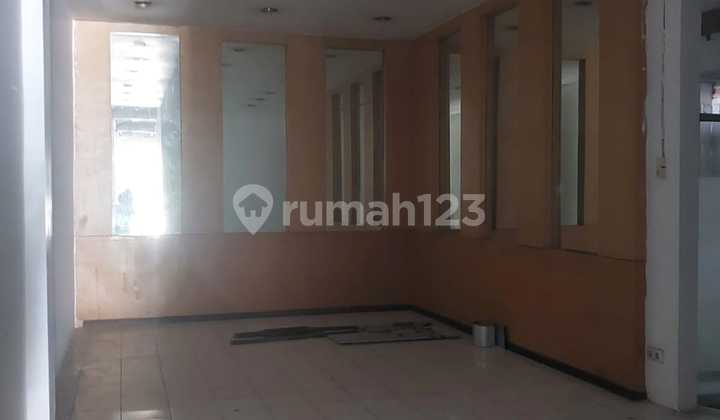 For Rent Commercial Space in a Prime Location on the Main Roadside in Solo For Rent Commercial Space in a Prime Location on the Main Roadside in Solo