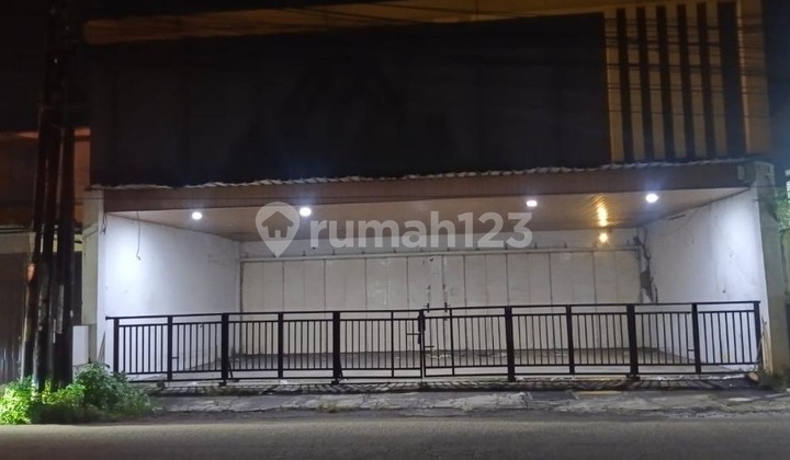 Disewakan Showroom Luas 450 M² Area Kartasura Sukoharjo Disewakan Showroom Luas 450 M² Area Kartasura Sukoharjo