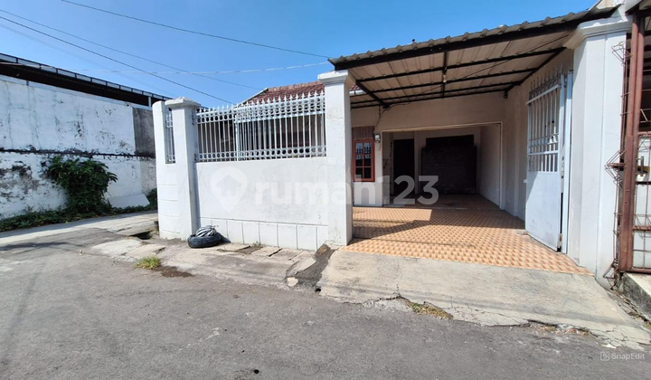 Rumah Nyaman di Lokasi Berkembang – Investasi Tepat untuk Masa Depan! Rumah Nyaman di Lokasi Berkembang – Investasi Tepat untuk Masa Depan!