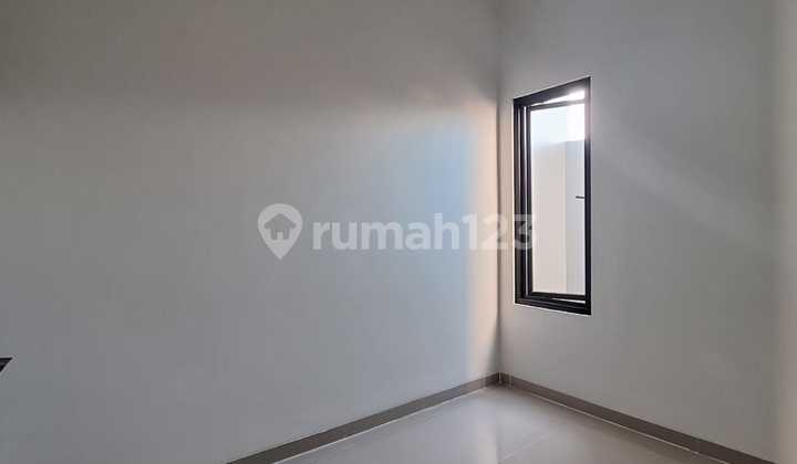 Rumah Siap Huni 2 Lantai di Jalan Wonorejo Selatan, Rungkut Rumah Siap Huni 2 Lantai di Jalan Wonorejo Selatan, Rungkut