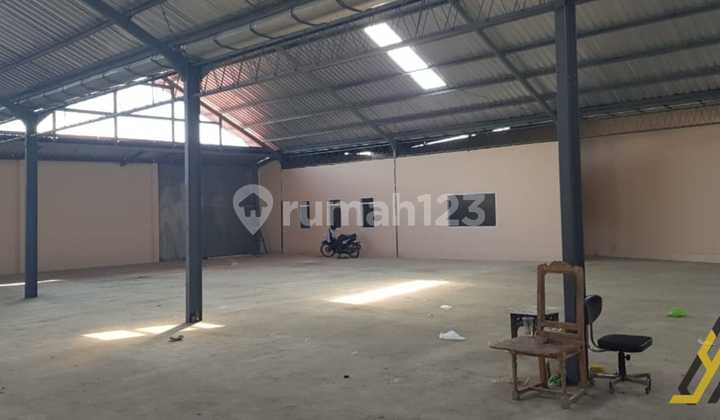 Dijual gudang lokasi Semarang  luas 8200 m 1