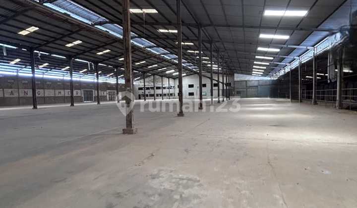 Industrial Warehouse and Office Location Ngaliyan, Semarang Area 1.1 Hectares 1