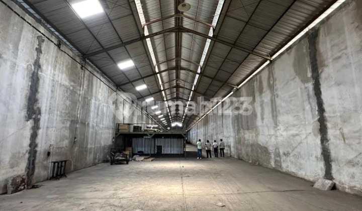 Ready-to-Use Warehouse, Industrial Zone Location Klaten Area 2300m2 Ready-to-Use Warehouse, Industrial Zone Location Klaten Area 2300m2