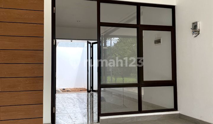 Brand New House di Metland Puri Dekat Grandlucky 2