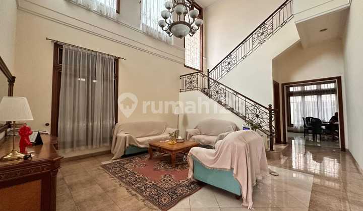 For Rent Spacious Ready-to-Occupy House Lippo Karawaci Central For Rent Spacious Ready-to-Occupy House Lippo Karawaci Central