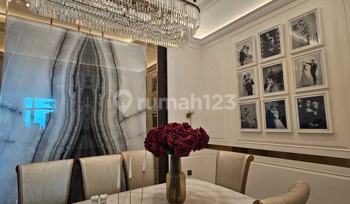 For Rent/For Sale Hillcrest Apartment Penthouse Unit with Great Design