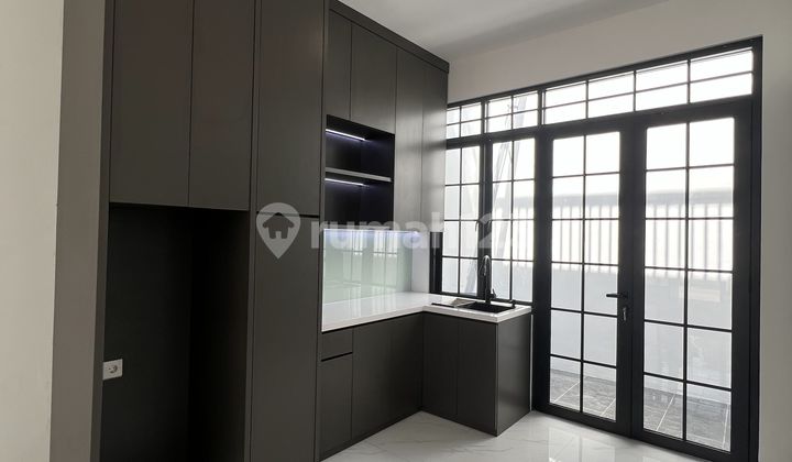 Dijual Rumah Brand New Klasik Minimalis Di Kencana Loka Bsd