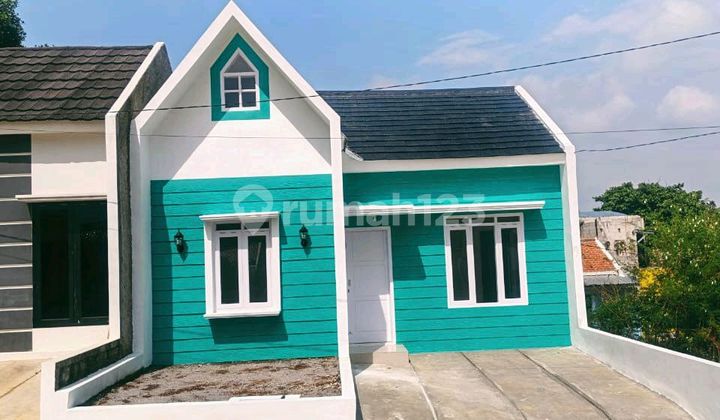 Modern House SHM Flood-Free in Cibiru Wetan, East Bandung