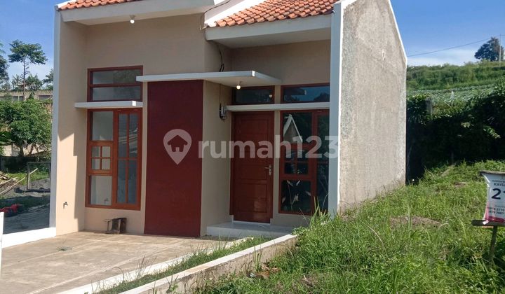 Cheap Freehold House Flood-Free in Ngamprah, West Bandung