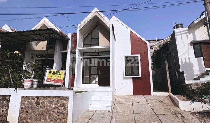 Rumah Siap Huni Hadap Jalan Umum di Cilengkrang Bandung Timur 1