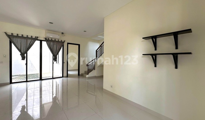 Rumah Semi Furnish Dijual Cepat di Cluster Illustria BSD Tangsel