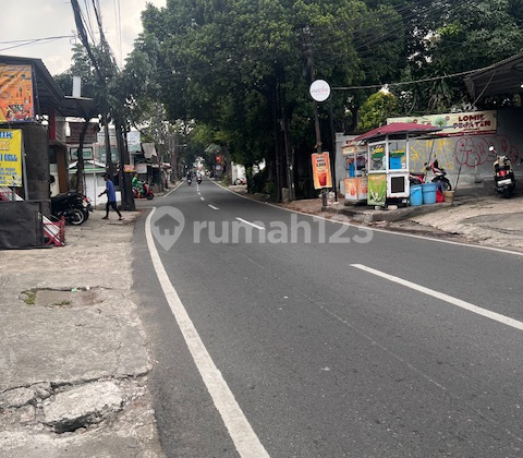 Dijual Rumah di Area Komersial Pasar Minggu