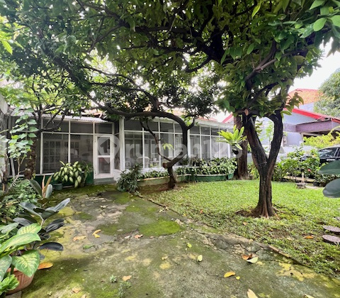 Rumah Dekat ke Kuningan di Setiabudi Jakarta Selatan