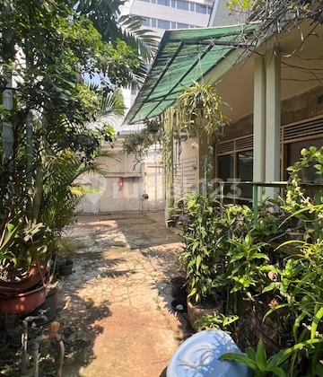 Dijual Rumah di Area Komersial Jakarta Pusat