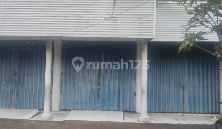 Large 3-Storey Shop House on Main Road - Suitable for Business & Investment in Denpasar Area 2