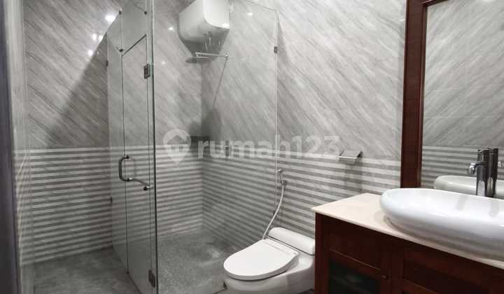 Villa 1 Lantai Full Furnisheddi Lokasi Strategis - Seminyak, Badung