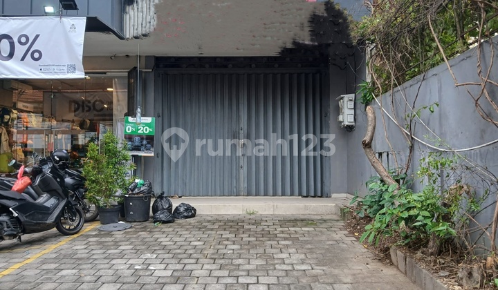 Strategic 3-Story Shop House for Rent - Central Gatot Subroto, Denpasar