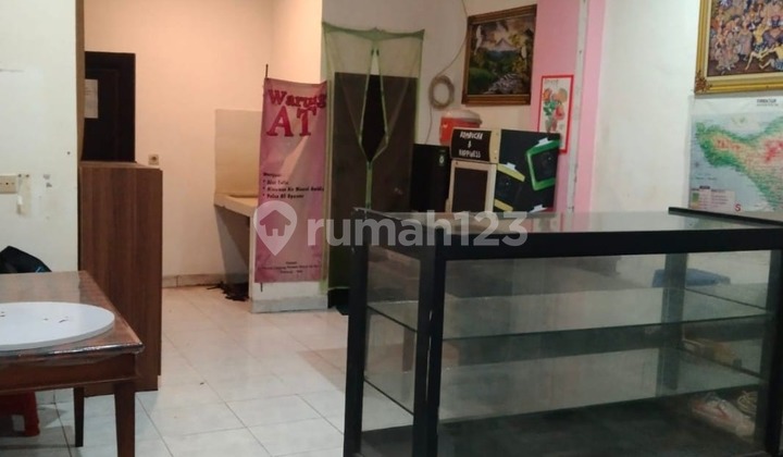 Large Boarding House + 2 Shophouses in a Strategic Location - Dalung, Badung 2