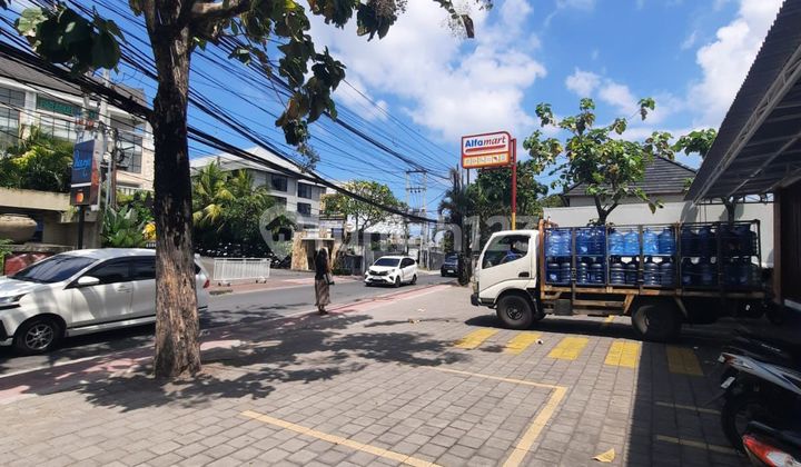 Ruko Seminyak, Badung