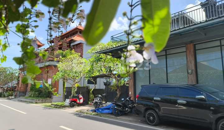 1-Story Shop/Commercial Building in a Strategic Location - Mengwi, Badung 2