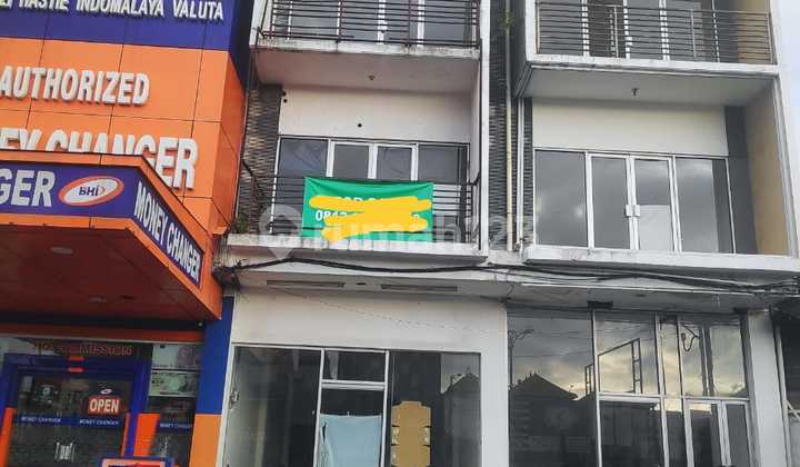 Sunset Road Shop House, Badung