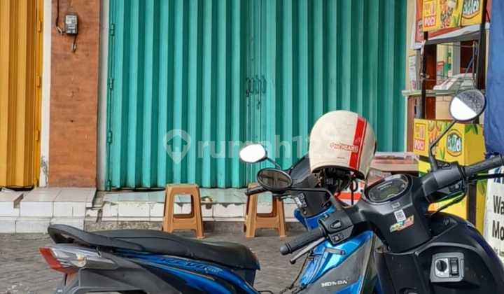 Ruko 3 Lantai dengan Lokasi Ramai dan Strategis - Kuta Utara Ruko 3 Lantai dengan Lokasi Ramai dan Strategis - Kuta Utara