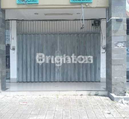 Ruko dengan Lokasi Ramai dan Strategis - Kerobokan Kaja Ruko dengan Lokasi Ramai dan Strategis - Kerobokan Kaja