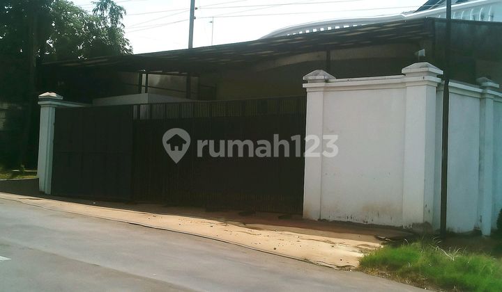 Strategic 3-Story Shop House in Kedungcina, Jepara – Suitable for Business & Investment!