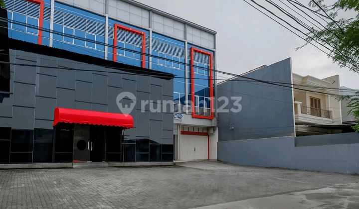 Ready-to-Use Exclusive Shop House – Prime Location, Perfect for Spa & Wellness 1