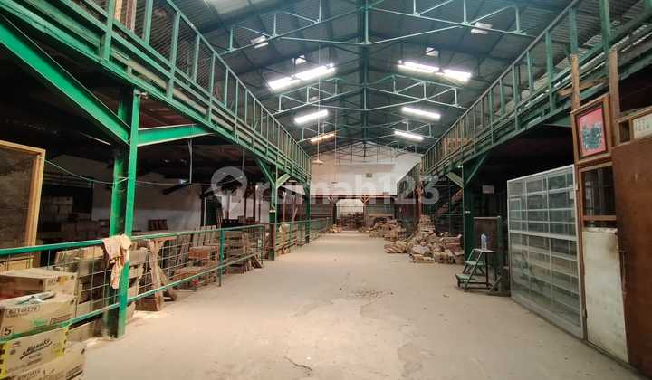 Weleri Warehouse Strategic Location for Sale at a Low Price