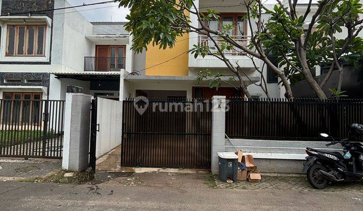 Rumah Nyaman Lokasi Strategis di Batu Ampar, Jakarta Timur 1