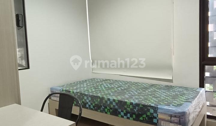 Beautiful Fully Furnished 3-Story House Ready to Occupy in Regentown (Opposite Ice Bsd) - Tangerang 2