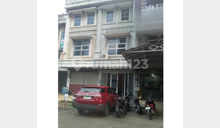 3.5-Story Shophouse in Cikokol Tangerang - Opposite Tangerang City Mall (Tangcity) 3.5-Story Shophouse in Cikokol Tangerang - Opposite Tangerang City Mall (Tangcity)